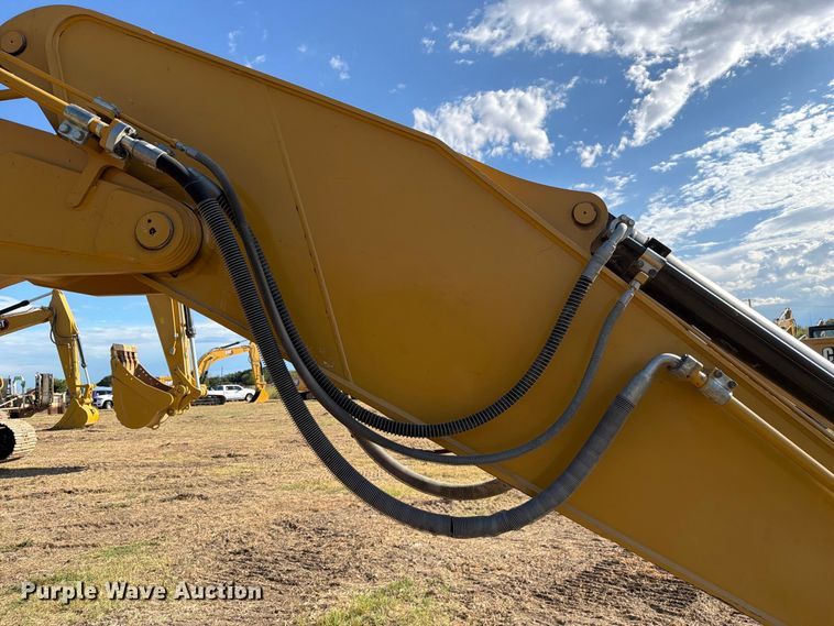 image for item FN3569 2023 Caterpillar 336 TC excavator