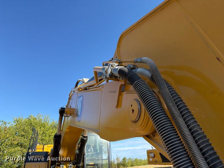 image for item FN3569 2023 Caterpillar 336 TC excavator