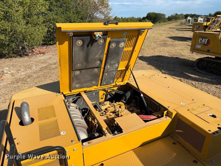 image for item FN3569 2023 Caterpillar 336 TC excavator