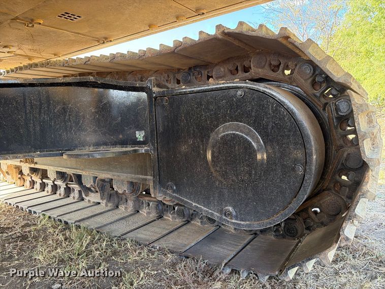 image for item FN3569 2023 Caterpillar 336 TC excavator