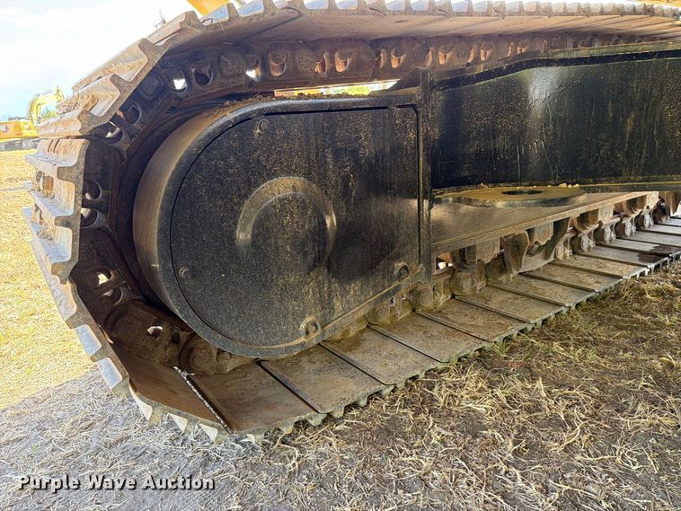 image for item FN3569 2023 Caterpillar 336 TC excavator