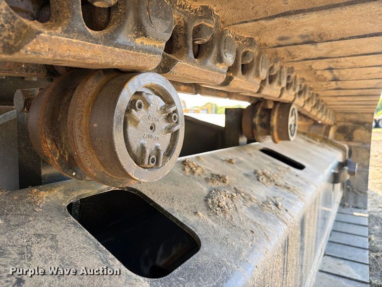 image for item FN3569 2023 Caterpillar 336 TC excavator