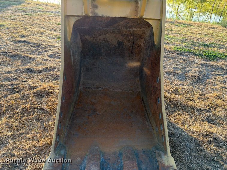 image for item FN3571 2022 Caterpillar 336 TC excavator