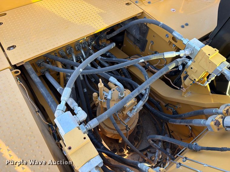 image for item FN3571 2022 Caterpillar 336 TC excavator