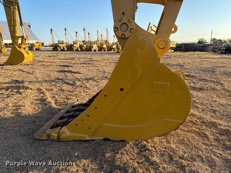 image for item FN3572 2022 Caterpillar 336 TC excavator
