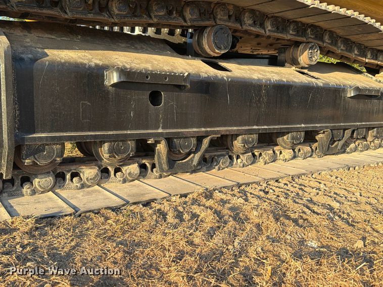 image for item FN3572 2022 Caterpillar 336 TC excavator