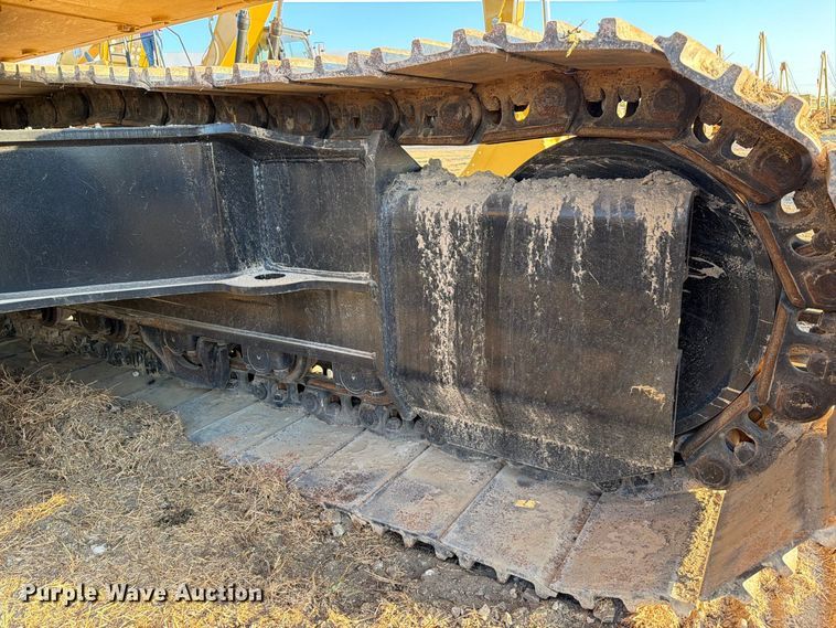 image for item FN3572 2022 Caterpillar 336 TC excavator