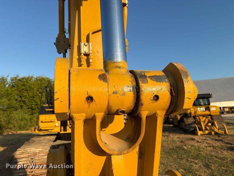 image for item FN3573 2022 Caterpillar 336 TC excavator