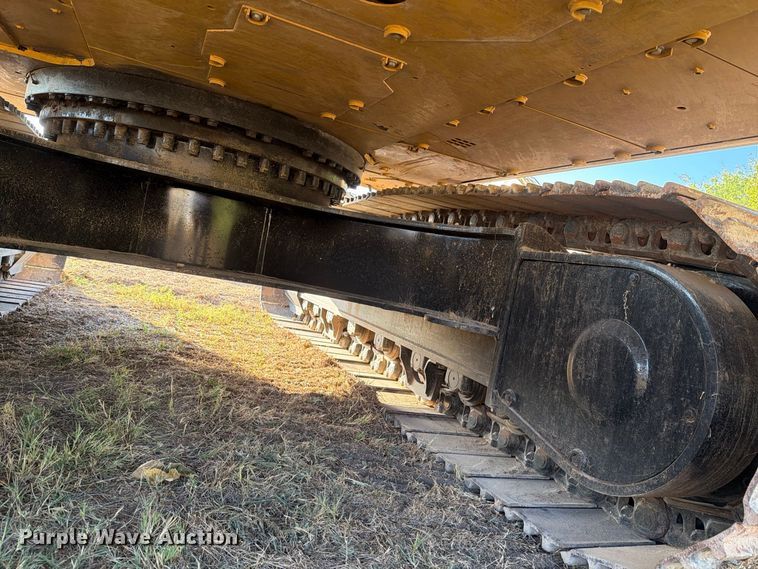 image for item FN3573 2022 Caterpillar 336 TC excavator