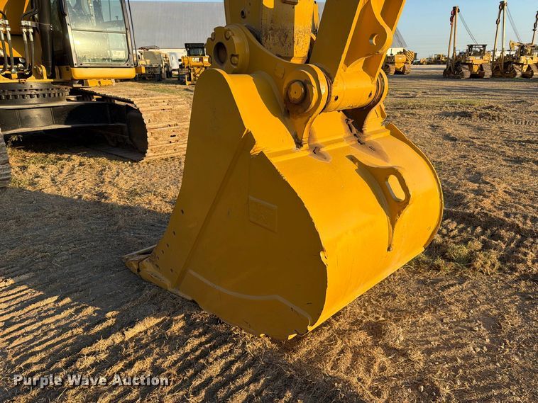 image for item FN3574 2022 Caterpillar 336 TC excavator