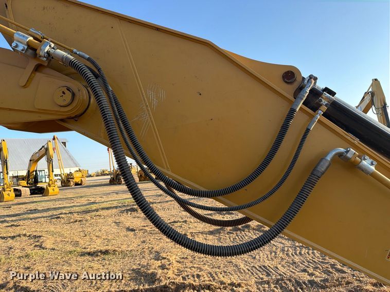image for item FN3574 2022 Caterpillar 336 TC excavator
