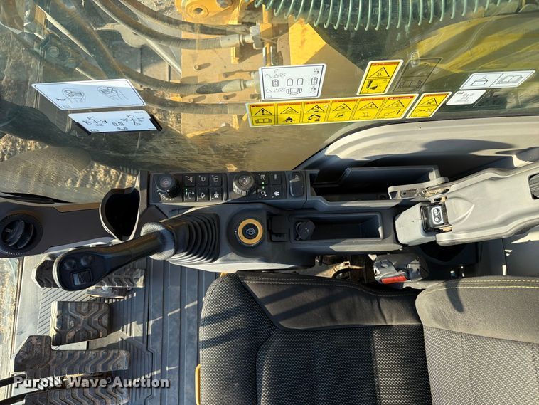 image for item FN3574 2022 Caterpillar 336 TC excavator