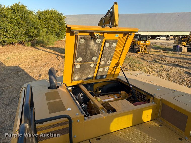 image for item FN3574 2022 Caterpillar 336 TC excavator