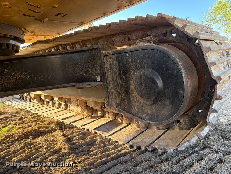 image for item FN3574 2022 Caterpillar 336 TC excavator