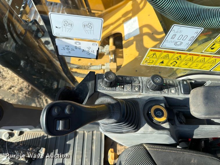 image for item FN3575 2023 Caterpillar 336 TC excavator