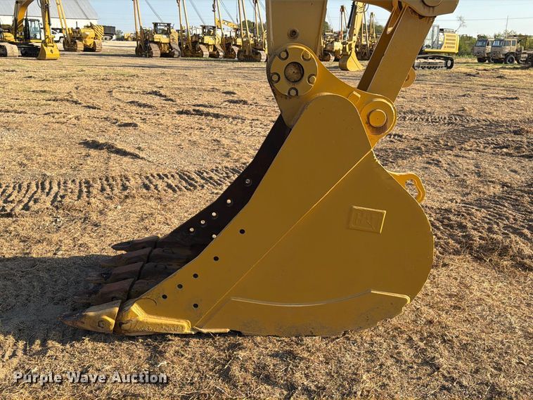 image for item FN3576 2022 Caterpillar 336 TC excavator