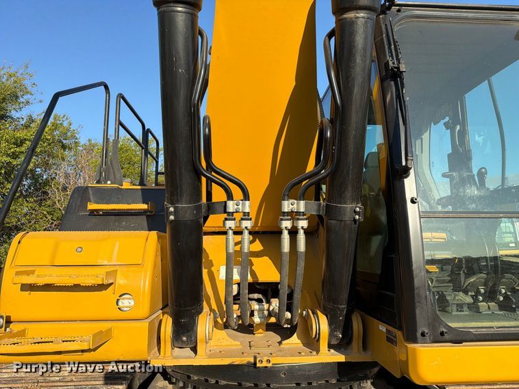 image for item FN3577 2022 Caterpillar 336 TC excavator