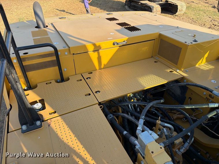 image for item FN3577 2022 Caterpillar 336 TC excavator