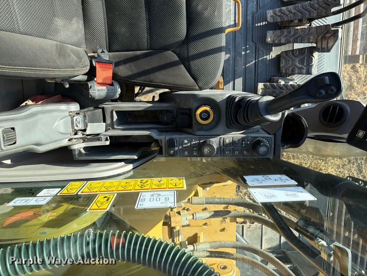 image for item FN3577 2022 Caterpillar 336 TC excavator