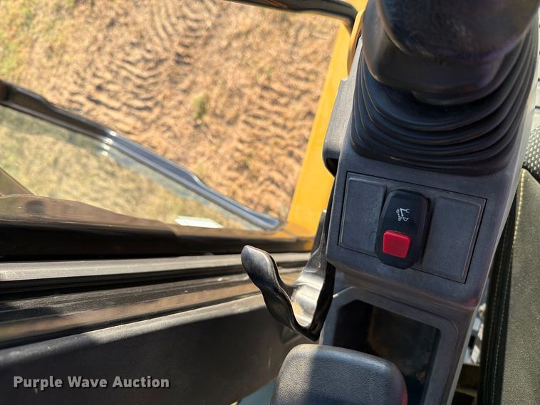 image for item FN3578 2023 Caterpillar 336 TC excavator