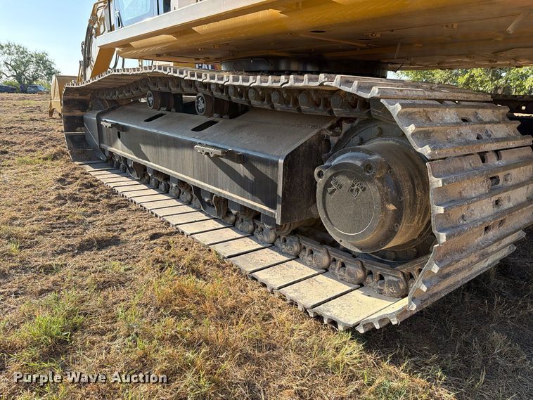image for item FN3578 2023 Caterpillar 336 TC excavator