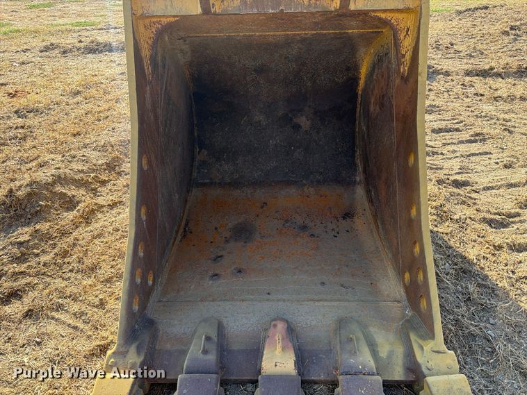 image for item FN3579 2023 Caterpillar 336 TC excavator