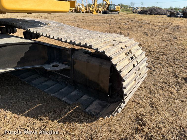 image for item FN3579 2023 Caterpillar 336 TC excavator