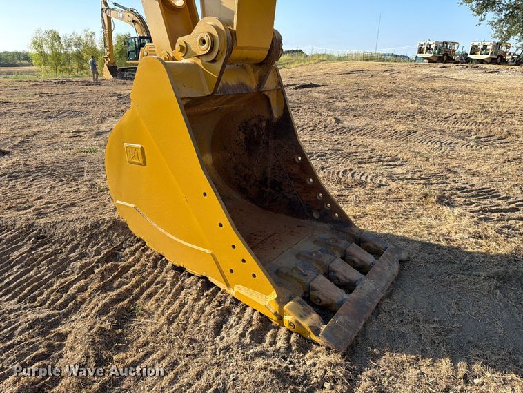 image for item FN3580 2023 Caterpillar 336 TC excavator