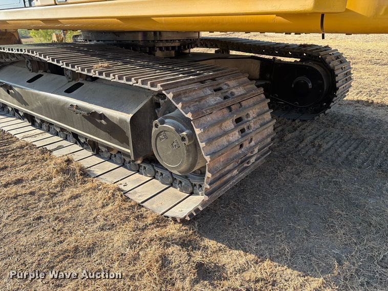 image for item FN3580 2023 Caterpillar 336 TC excavator