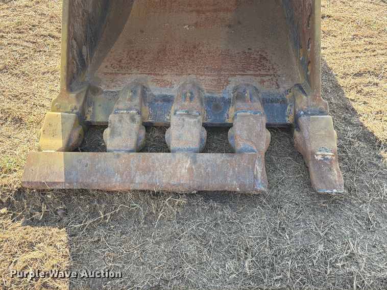 image for item FN3581 2023 Caterpillar 336 TC excavator
