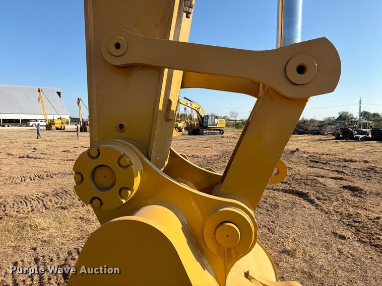 image for item FN3581 2023 Caterpillar 336 TC excavator