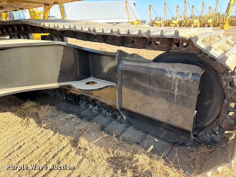 image for item FN3581 2023 Caterpillar 336 TC excavator