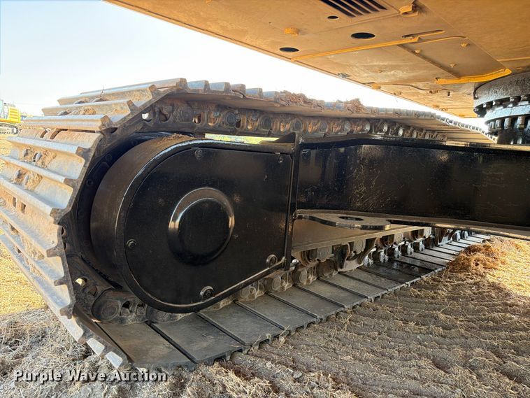 image for item FN3581 2023 Caterpillar 336 TC excavator