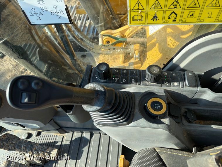 image for item FN3581 2023 Caterpillar 336 TC excavator