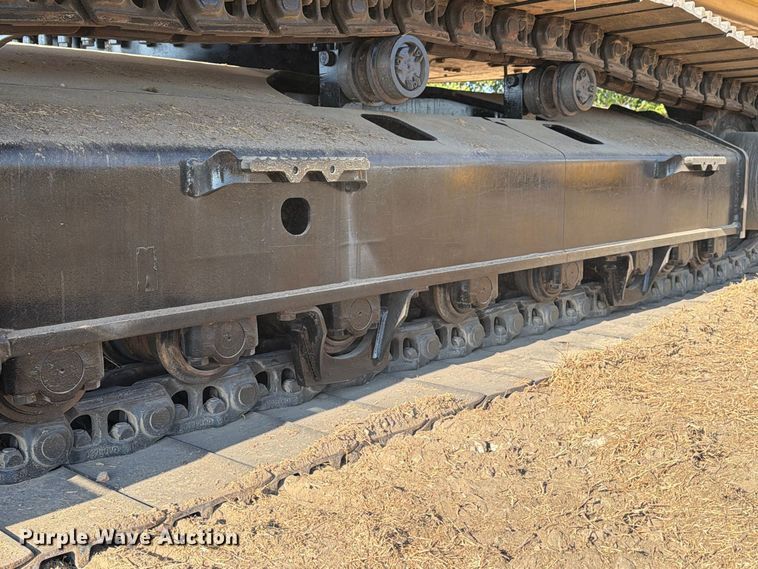image for item FN3581 2023 Caterpillar 336 TC excavator