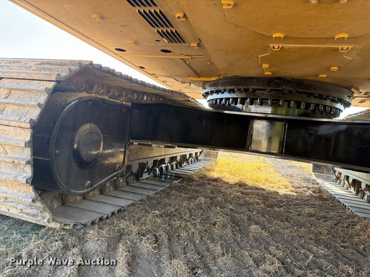 image for item FN3582 2023 Caterpillar 336 TC excavator