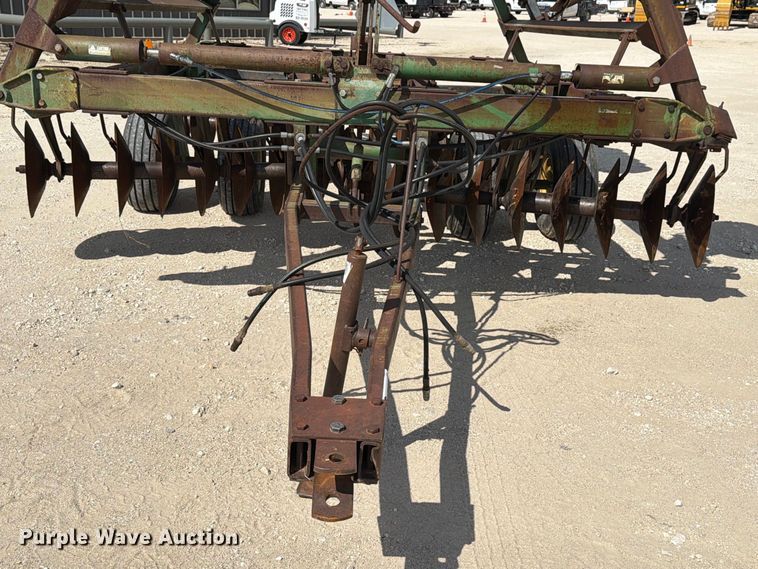 image for item FN3586 John Deere TO235 double off-set disk