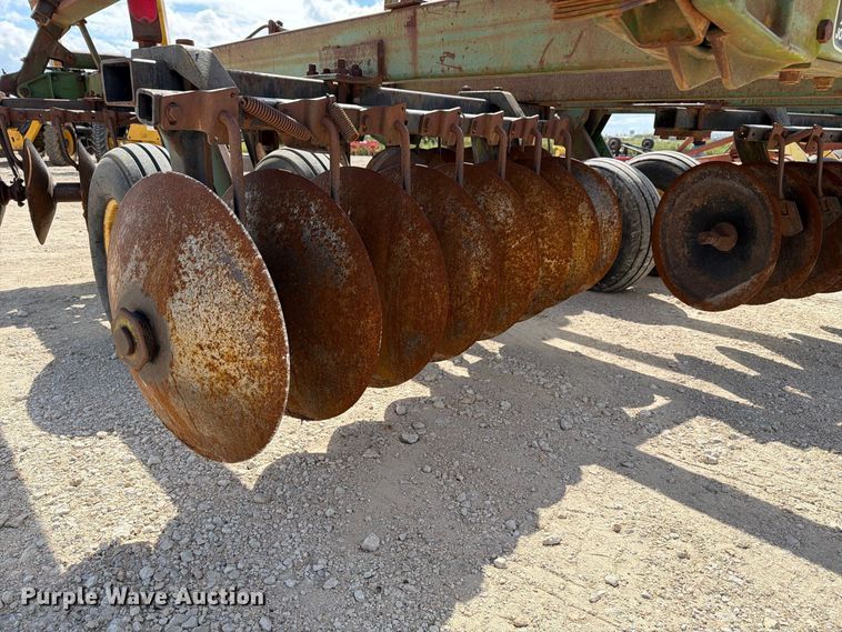 image for item FN3586 John Deere TO235 double off-set disk