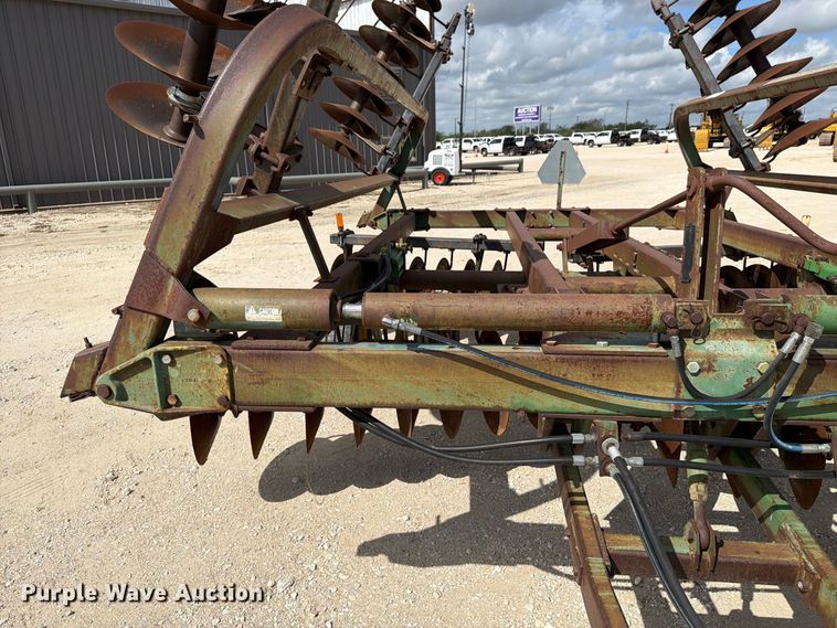 image for item FN3586 John Deere TO235 double off-set disk