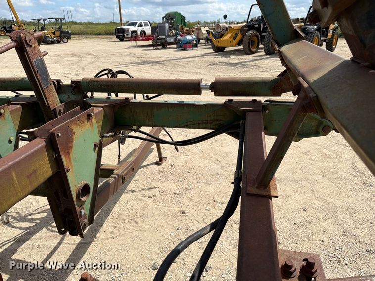 image for item FN3586 John Deere TO235 double off-set disk