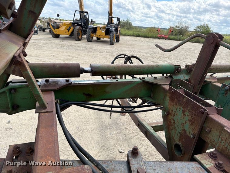image for item FN3586 John Deere TO235 double off-set disk