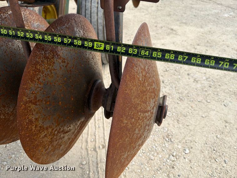 image for item FN3586 John Deere TO235 double off-set disk