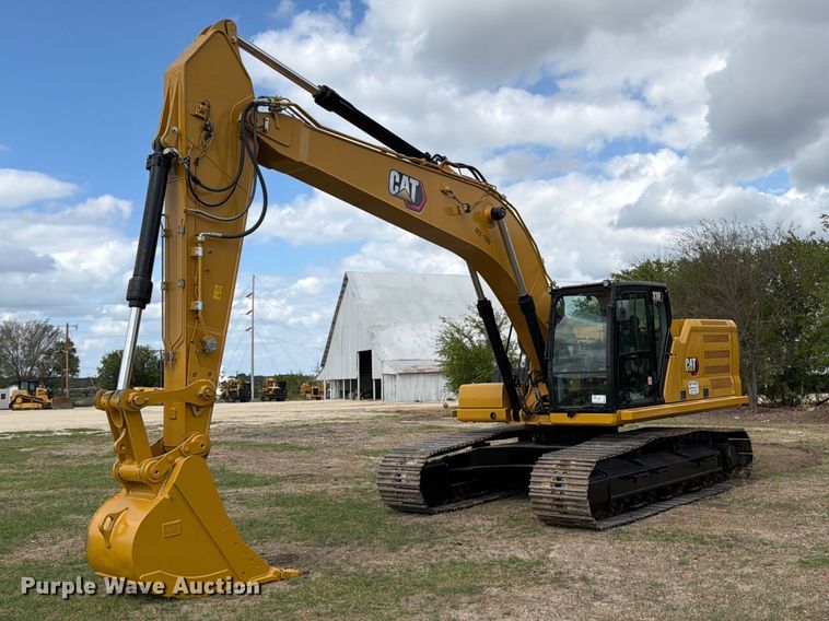image for item FN3592 2022 Caterpillar 330 TC excavator