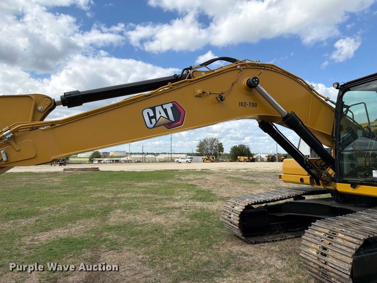 image for item FN3592 2022 Caterpillar 330 TC excavator