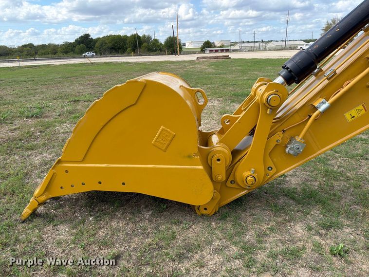 image for item FN3592 2022 Caterpillar 330 TC excavator