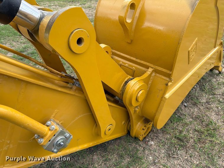 image for item FN3592 2022 Caterpillar 330 TC excavator