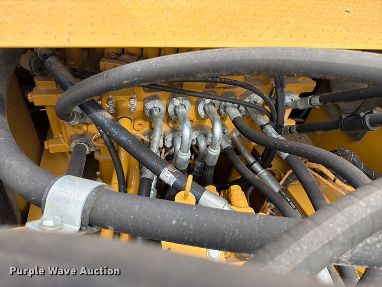 image for item FN3592 2022 Caterpillar 330 TC excavator