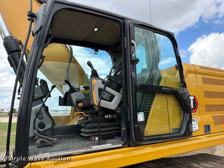 image for item FN3592 2022 Caterpillar 330 TC excavator