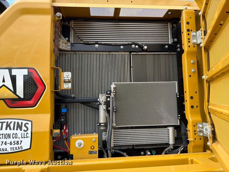 image for item FN3592 2022 Caterpillar 330 TC excavator