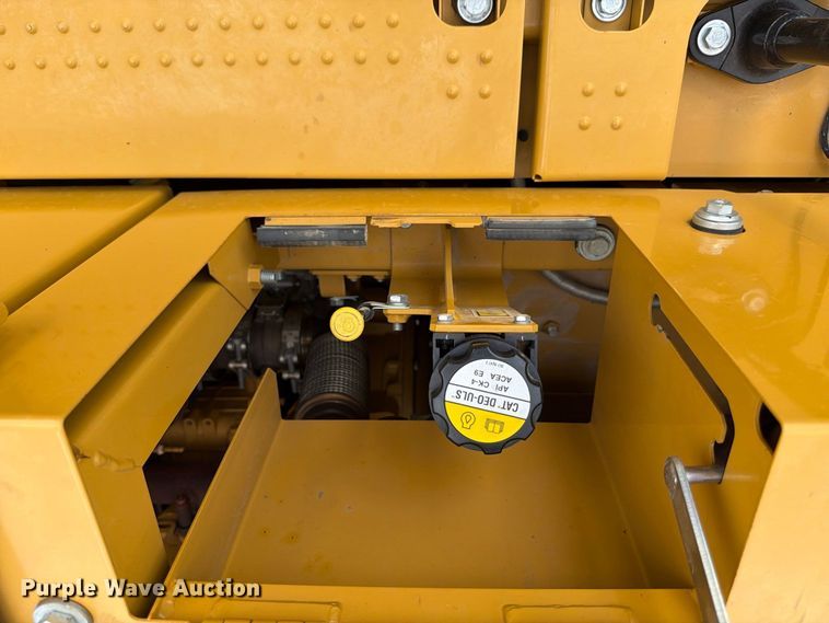 image for item FN3592 2022 Caterpillar 330 TC excavator